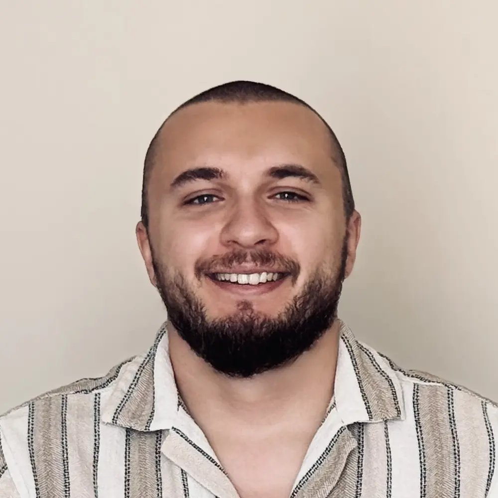 Avatar of Vasile Ropot